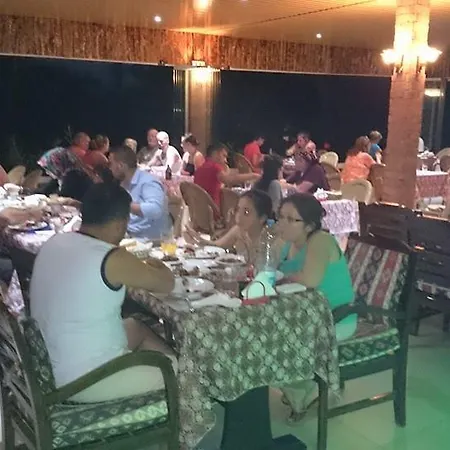 Hotel Gruen Kızılot